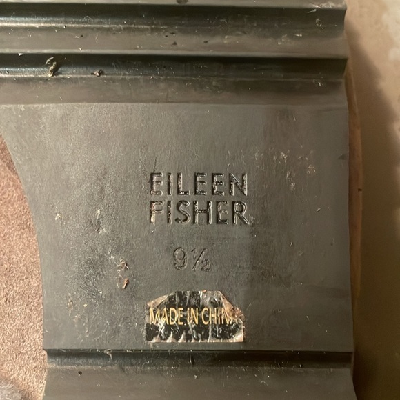 Eileen Fisher genuine, suede, & sherling clogs frost gray like new size 9.5 - Picture 6 of 6